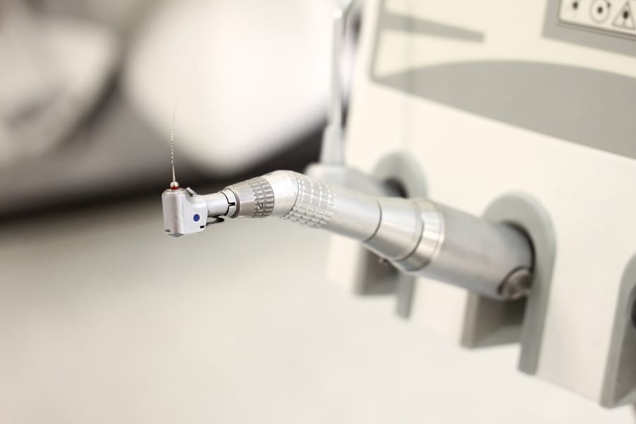 Tratamiento de endodoncia en Lugo para conservar un diente dañado o infectado