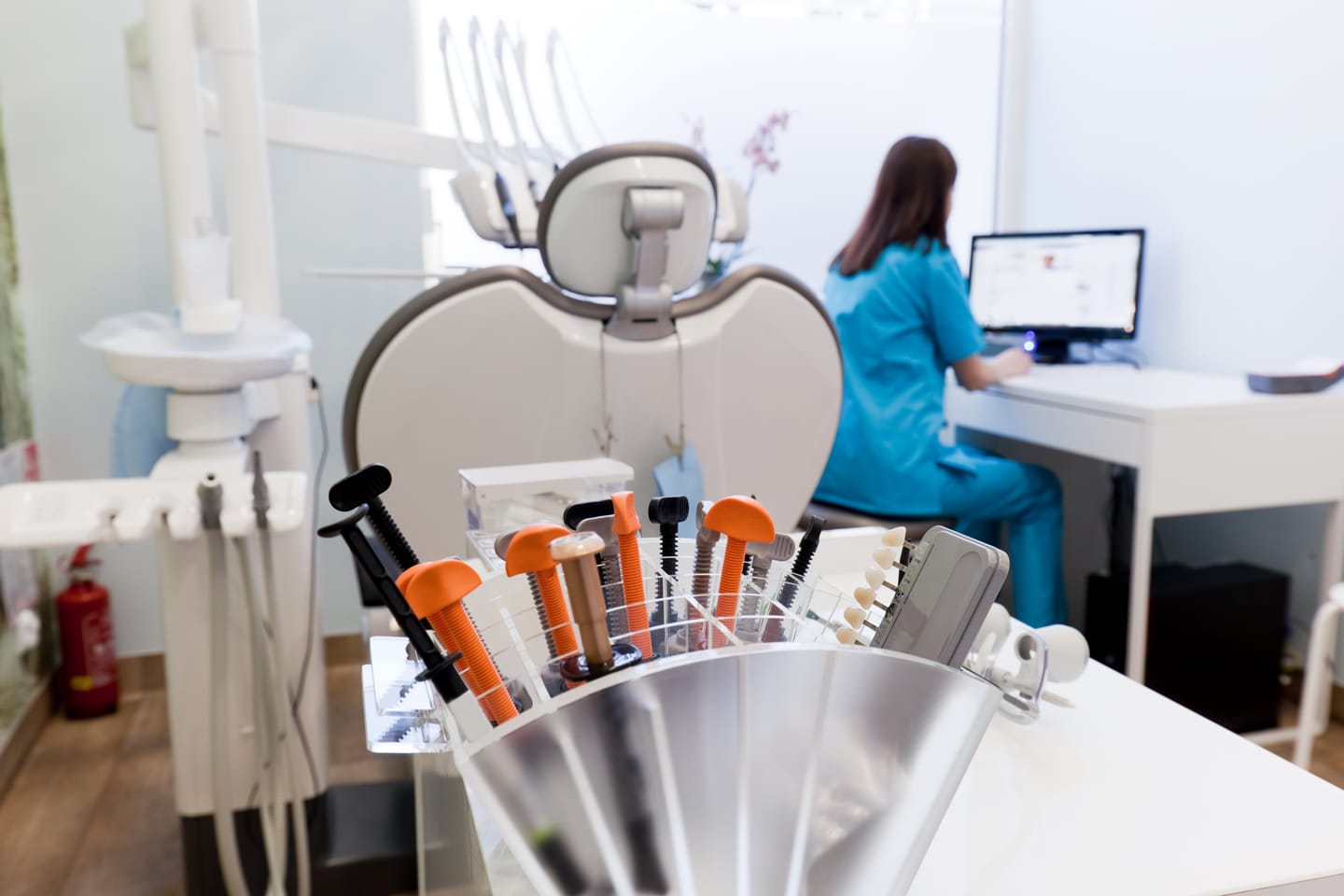 Procedimientos de cirugía oral y dental Cirugía oral para tratar dientes, encías y estructuras de soporte