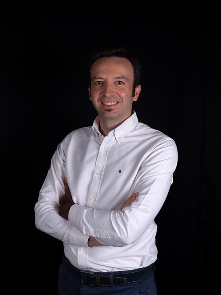 Dr. José Mª García Rielo – Cirujano Maxilofacial Dr. José Mª García Rielo, cirujano oral y maxilofacial